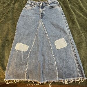 Levi's Denim Maxi‎ Skirt Girls Size 14 Button Light Wash Y2K Distressed Boho Raw